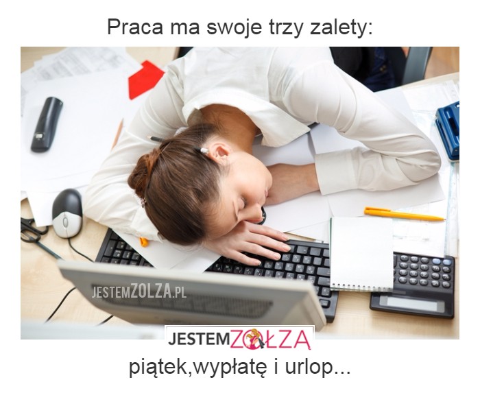 Praca...